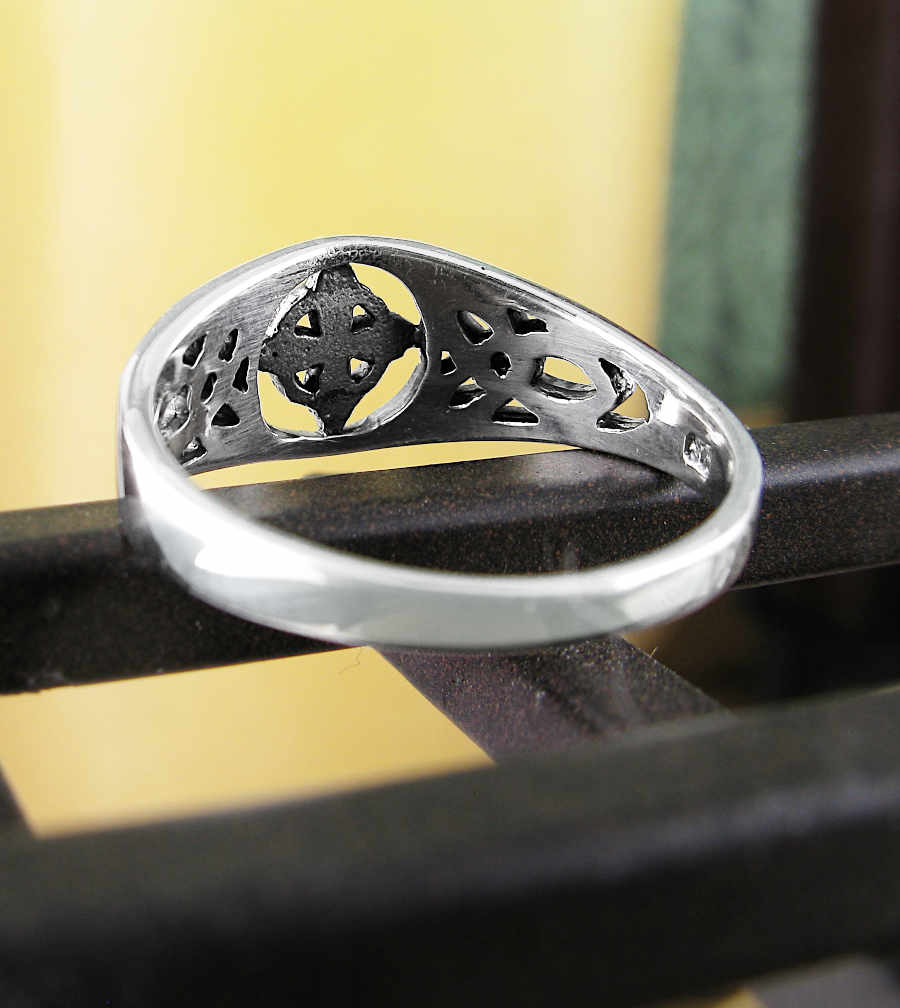 Cut-Out Celtic Protection Ring With Witch's Knot, Infinity Circle and Triquetras | Woot & Hammy