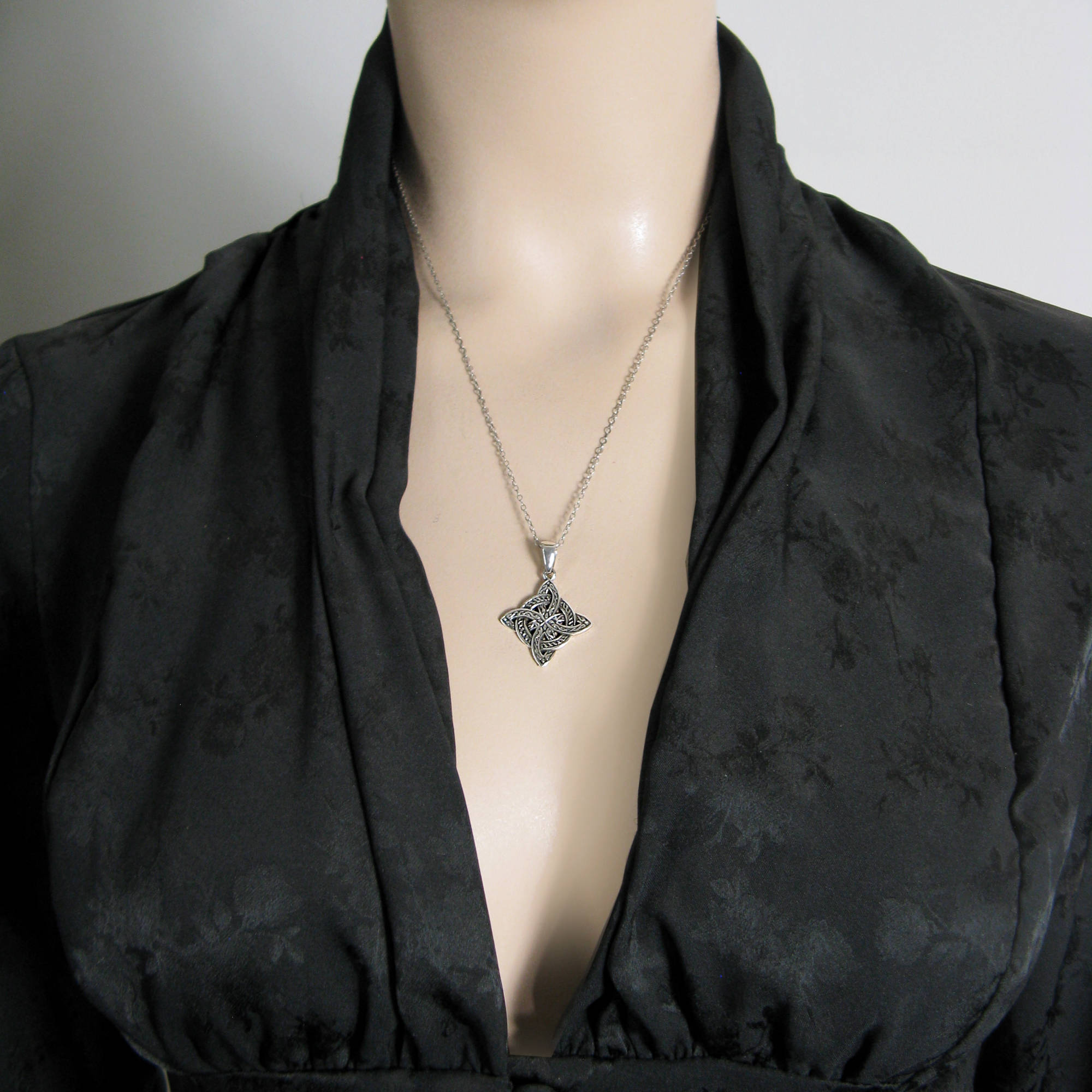 Fancy Celtic Witch's Knot w/ Infinity Circle Pendant