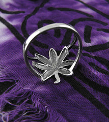 Large Cannabis Marijuana Weed Grass Smoke Pot Leaf Ring | Woot & Hammy