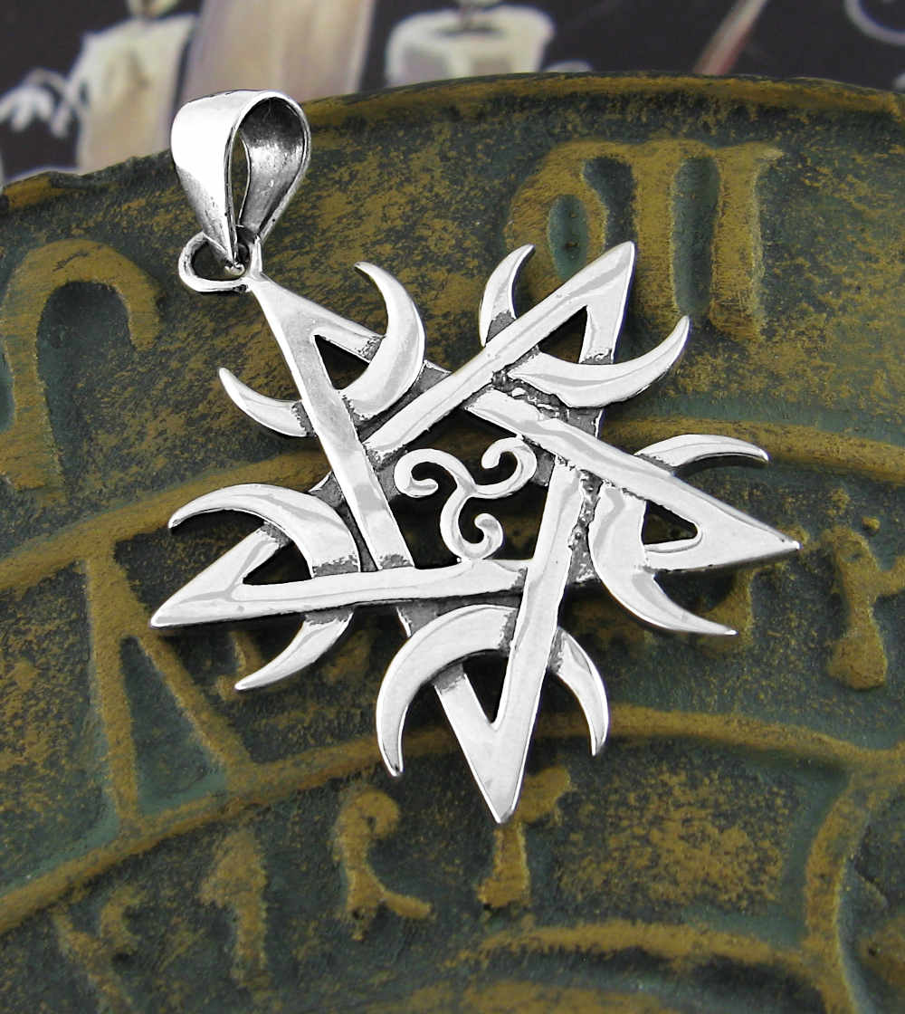 Pentagram With Five Crescent Moons and Triskele Power of Five Priestess Pendant | Woot & Hammy