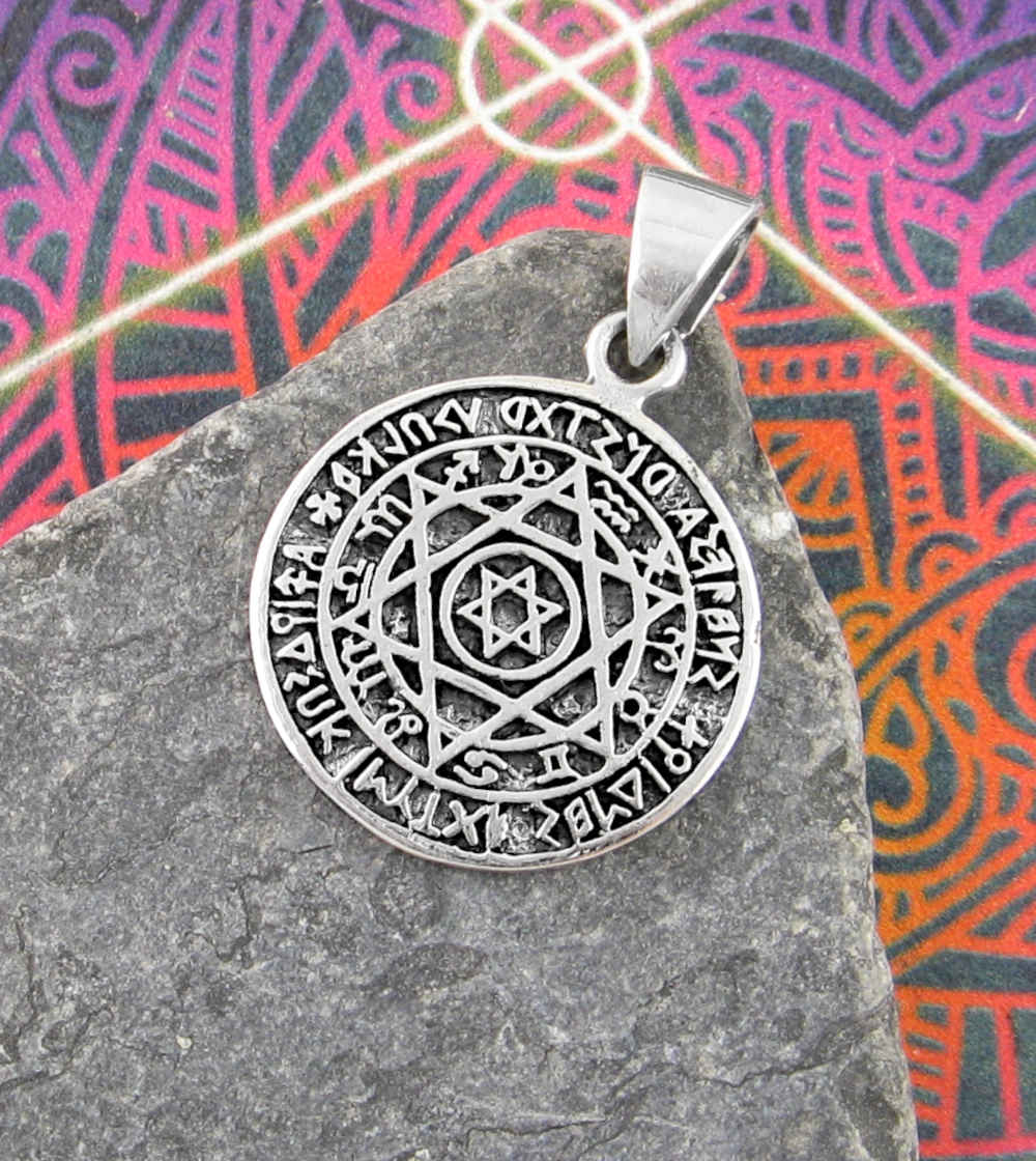 Seal of Solomon / Star of David Round Hebrew King Pendant | Woot & Hammy