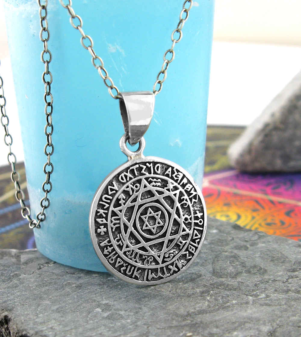 Seal of Solomon / Star of David Round Hebrew King Pendant | Woot & Hammy