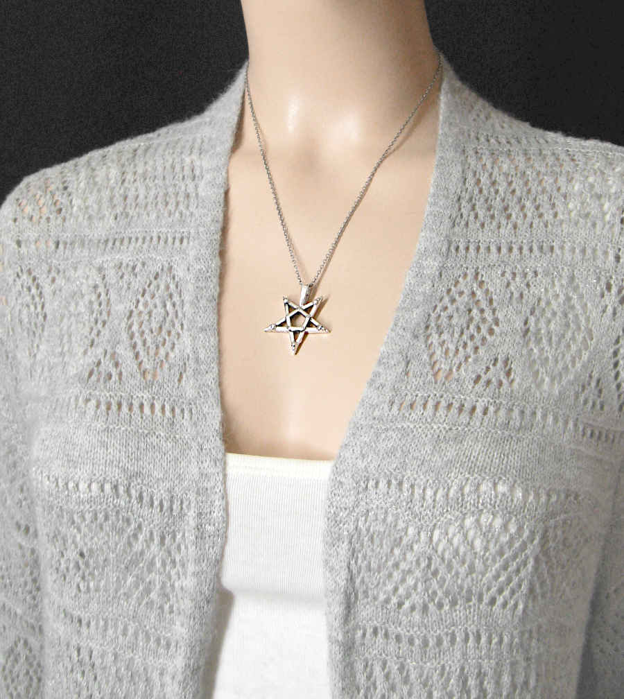 Wicca Second Degree Pentagram Symbol With Skulls Pendant | Woot & Hammy