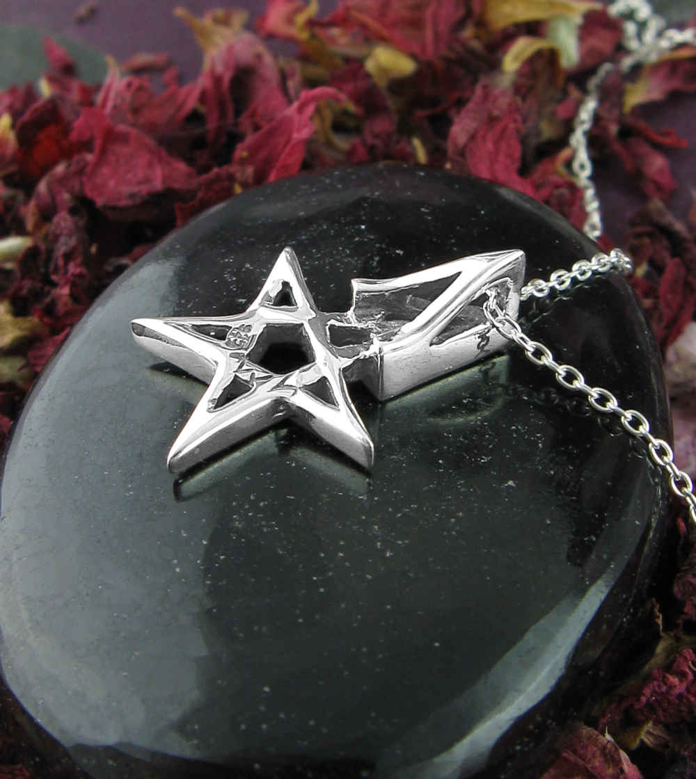 Tiny Wiccan Third Degree Pentagram Necklace High Priest Priestess Pentacle Witchcraft Witch Jewelry backside on shiny black rock with rose petals