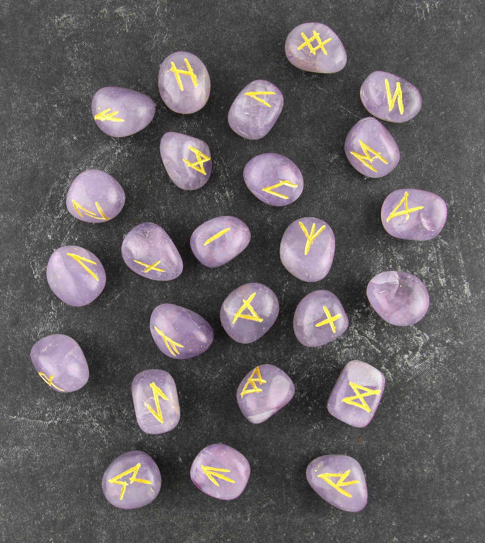 Amethyst Elder Futhark Runes 25-Piece Set | Woot & Hammy