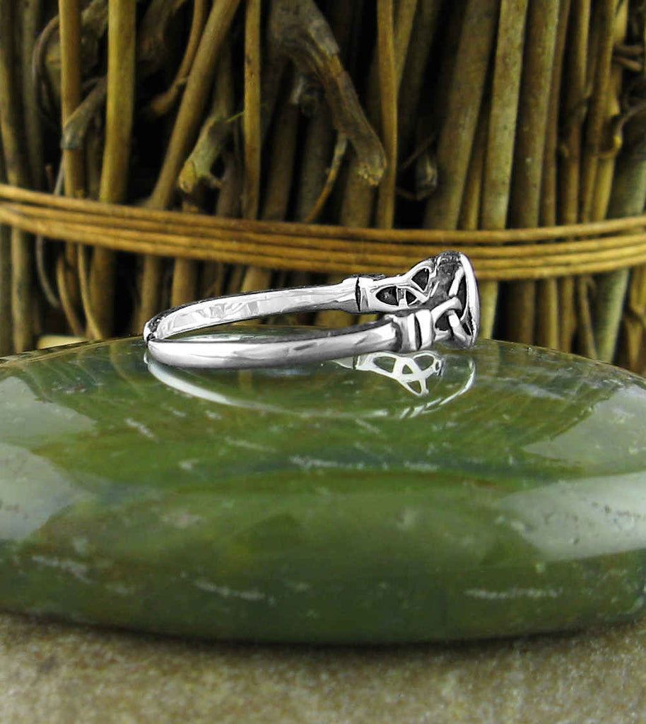 Celtic Triquetra Knot Toe or Midi Ring, Adjustable | Woot & Hammy