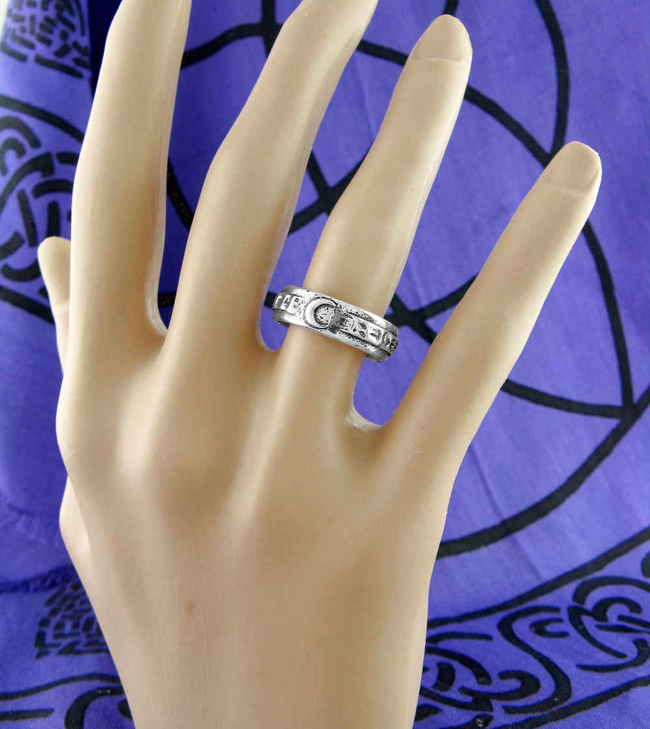 Crescent Moon With Decorative Pattern Band Ring | Woot & Hammy