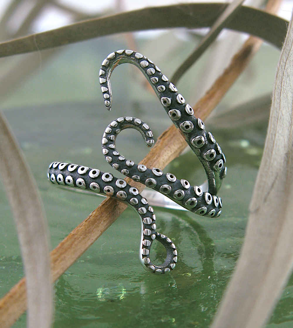 Octopus Tentacles Oxidized Ring | Woot & Hammy