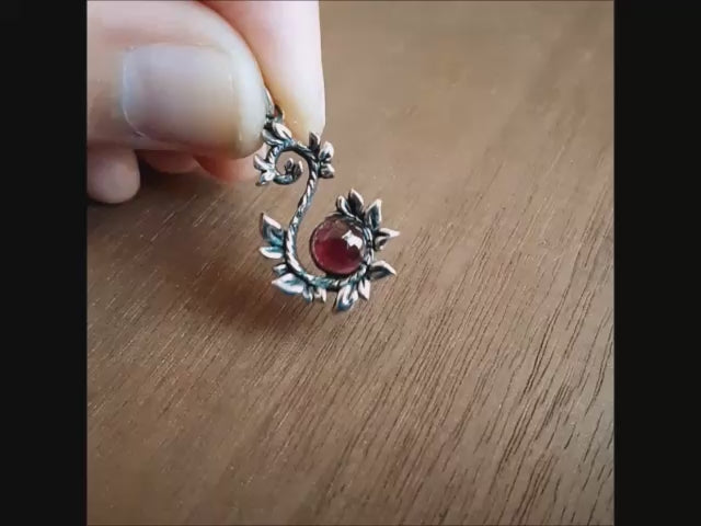 leafy vines pendant with garnet cabochon