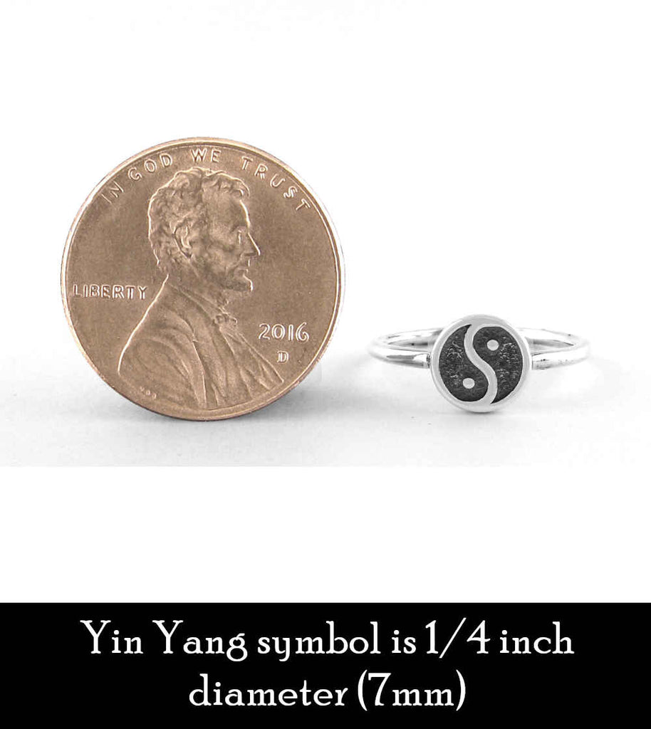 Small Yin Yang Symbol Toe or Midi Ring, Adjustable | Woot & Hammy