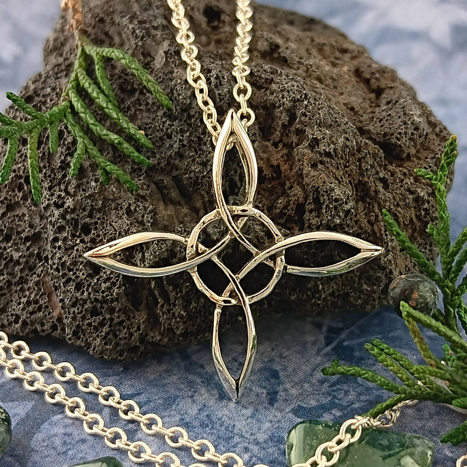 Sculptural Witch's Knot Pendant 4 Pointed Celtic Knot, Handmade, front view