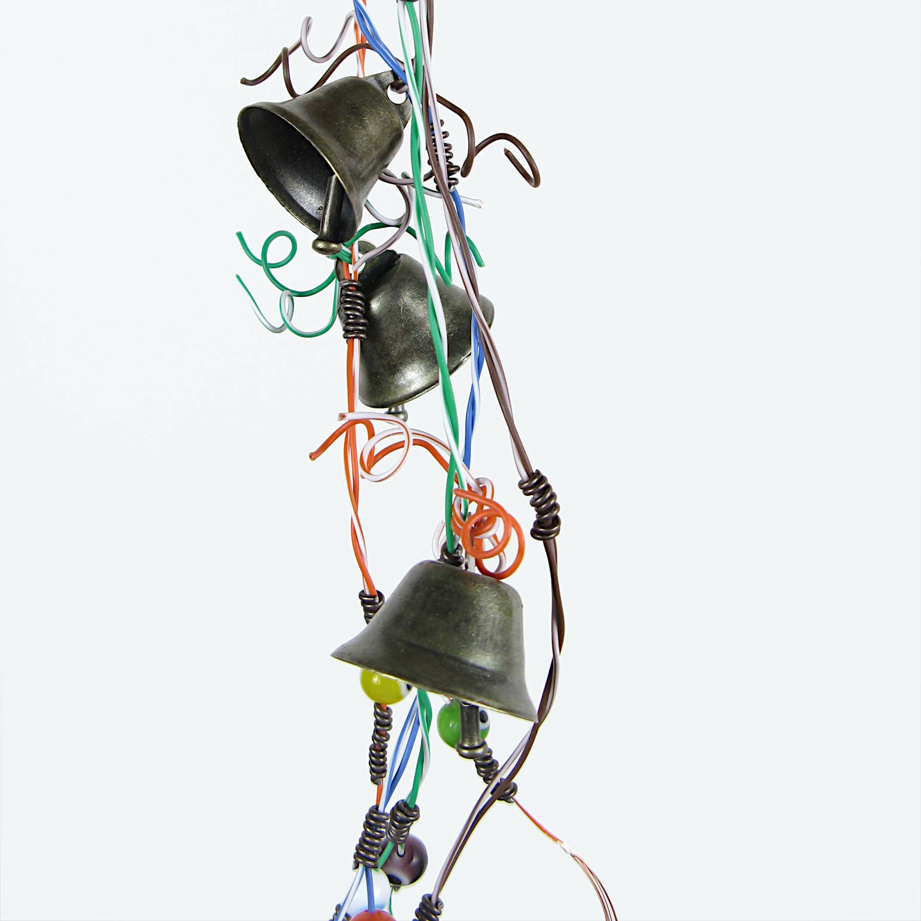 whbell-030 Multi-colored telephone wire with ervil eye beads 