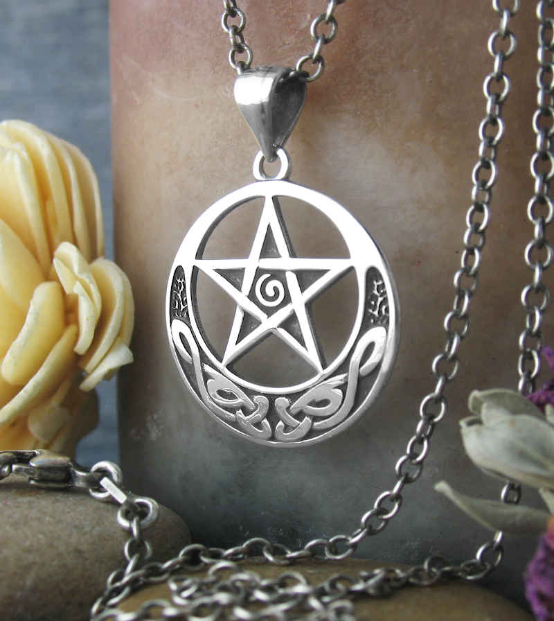 Lunar Priestess Pentacle Pendant With Upturned Celtic Crescent Moon | Woot & Hammy