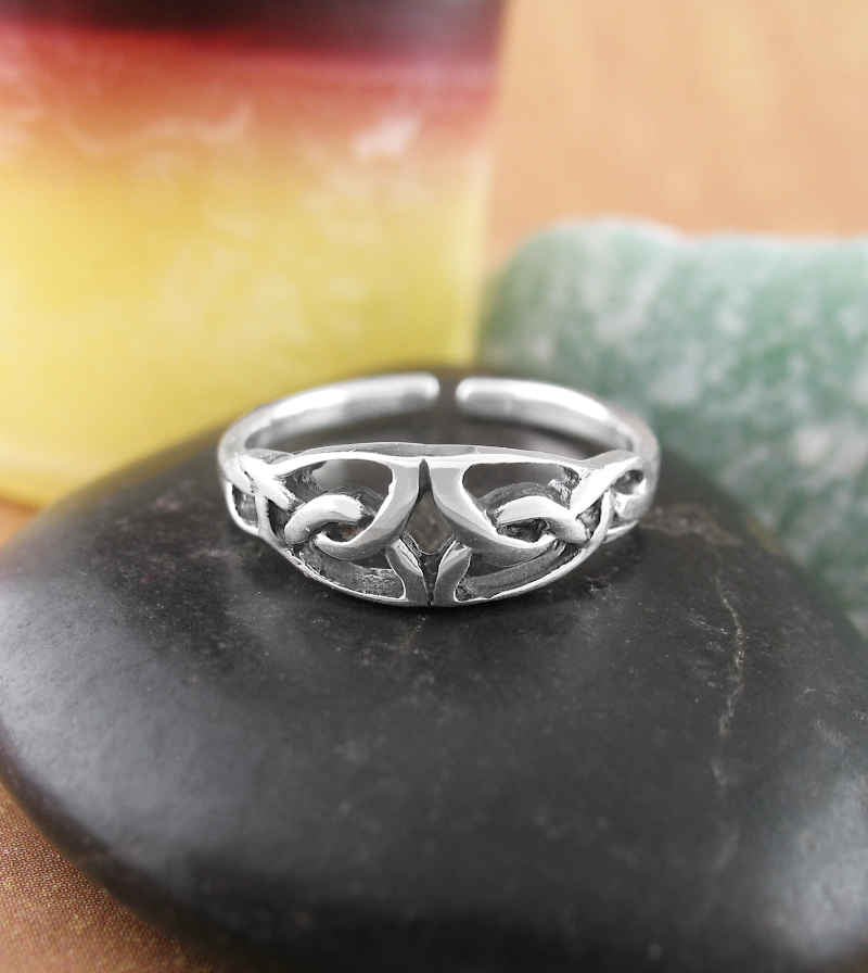 Celtic Knot Toe Midi Knuckle Adjustable Ring | Woot & Hammy