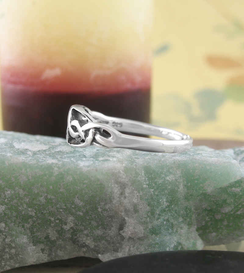 Celtic Knot Toe Midi Knuckle Adjustable Ring | Woot & Hammy