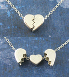 Halskette mit Anhänger „Heile ein gebrochenes Herz“ mit verstecktem Herz, gravierbar