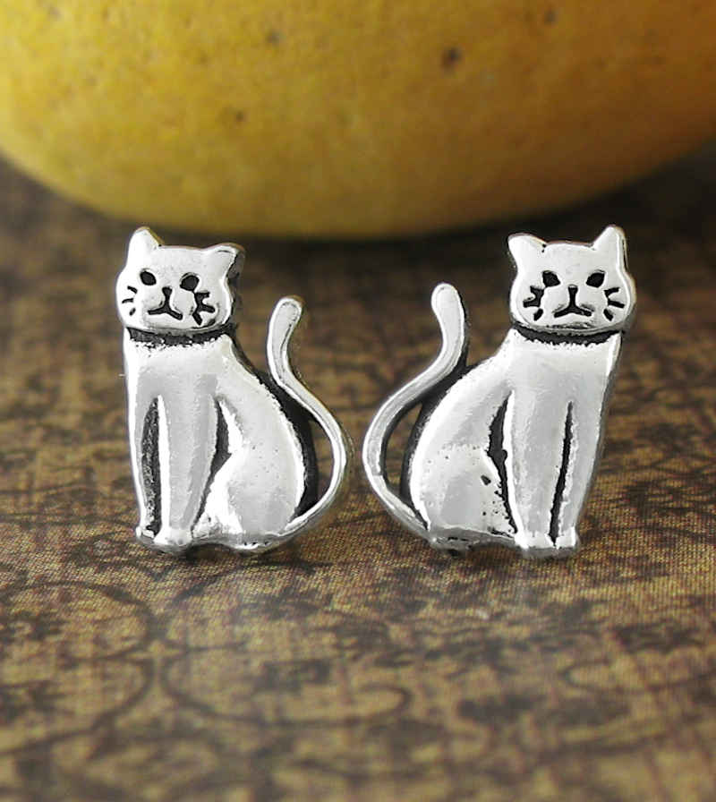 Cat / Witch's Companion Familiar Animal Spirit Earrings | Woot & Hammy