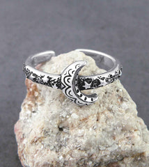 Crescent Moon With Stars Oxidized Toe / Midi Ring, Adjustable | Woot & Hammy