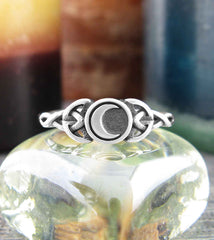 Crescent Moon Bounded By Celtic Knots Ring | Woot & Hammy