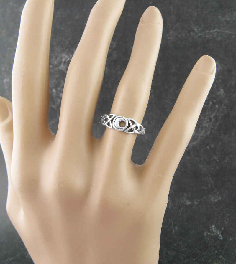 Crescent Moon With Celtic Knots Ring | Woot & Hammy