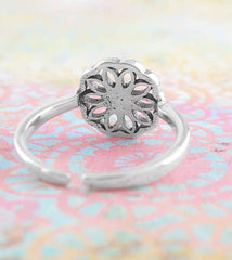 Open-Petal Flower Round Midi Toe Ring, Adjustable | Woot & Hammy