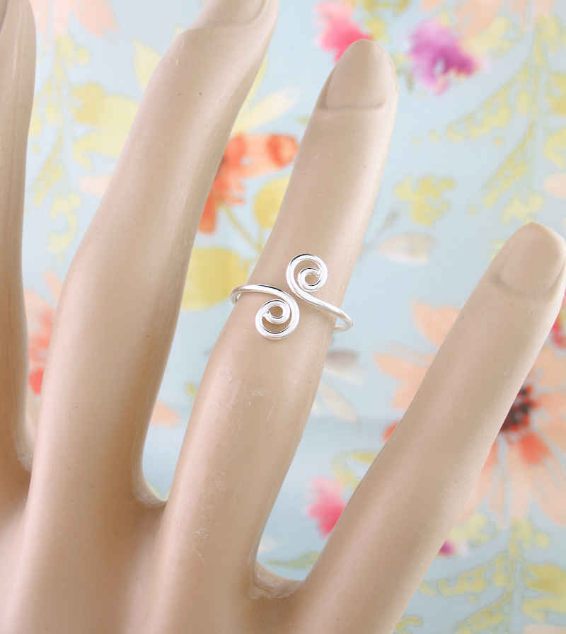 Double Spiral Knot Midi Toe Adjustable Wrap Ring Above Knuckle | Woot & Hammy