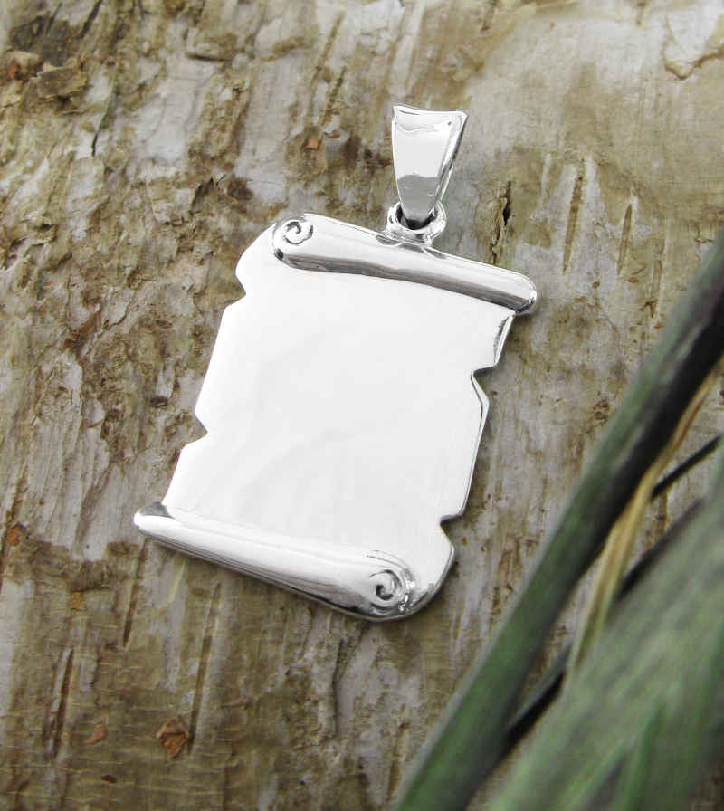 Engravable Miniature Old World Scroll Pendant | Woot & Hammy