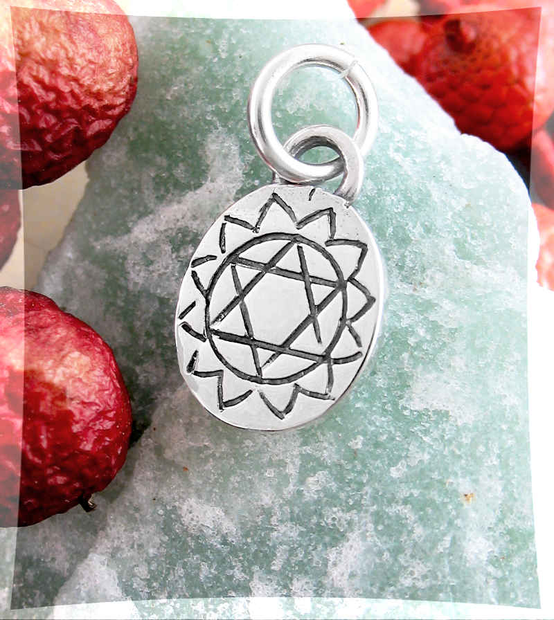 Petite Heart 4th Chakra Symbol Charm / Pendant | Woot & Hammy