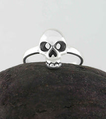 Tiny Skull Toe-Midi-Knuckle Ring, Adjustable | Woot & Hammy