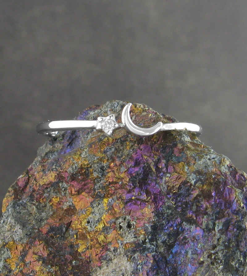 Petite Crescent Moon With CZ Star Ring | Woot & Hammy