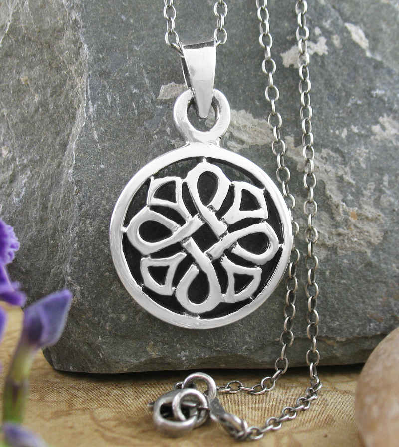 Cut-Out Celtic Quaternary Knot Round Pendant | woot & hammy