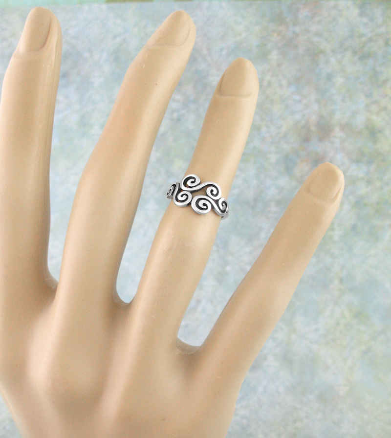 Six Spirals Wind Cloud Toe Midi Knuckle Ring, Adjustable | Woot & Hammy