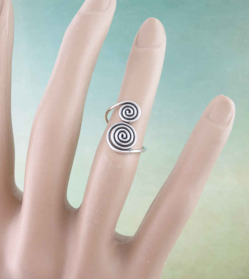 Slender Double Spiral Toe Midi Ring, Adjustable | Woot & Hammy