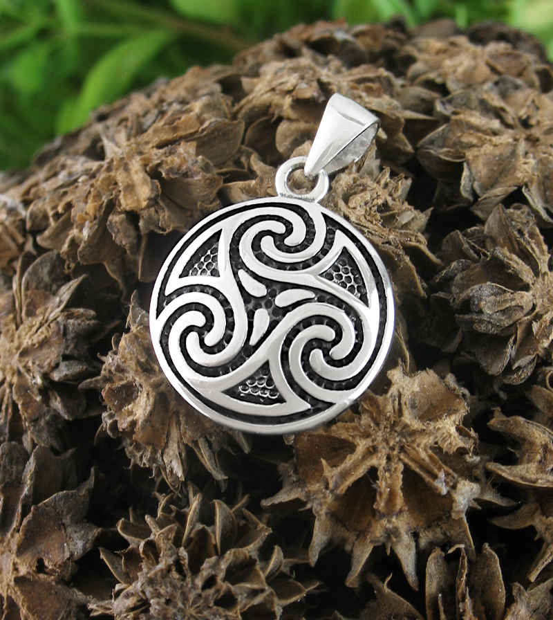 Small Domed Triskele Symbol Pendant | Woot & Hammy