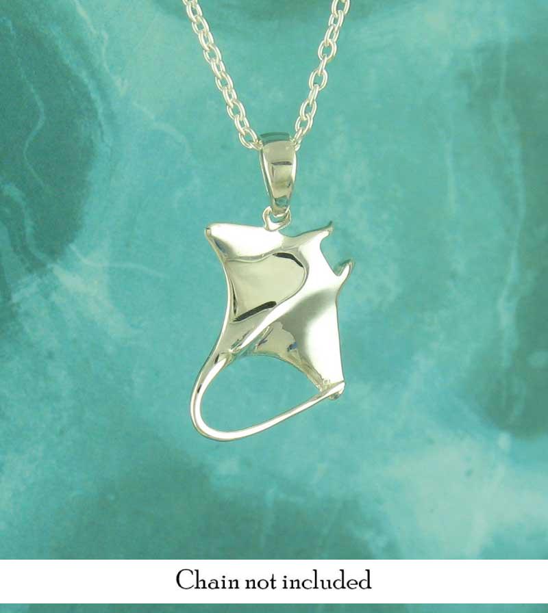 Gleaming Stingray with Whipping Tail Necklace