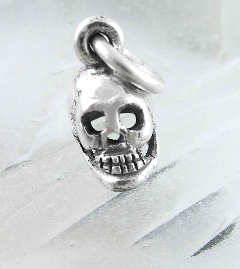 Miniature Life-Like Human Skull Charm | Woot & Hammy