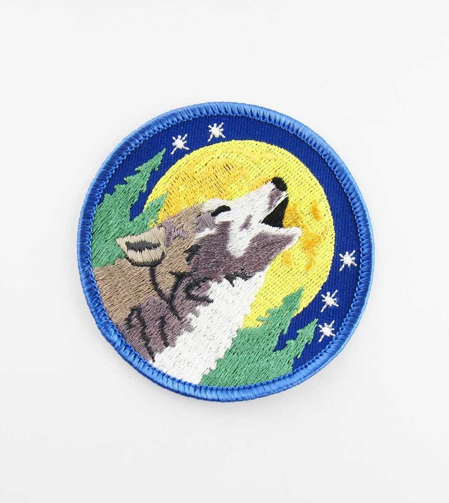 Embroidered Howling Wolf Sew-On Patch